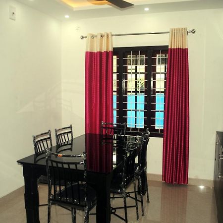 Nice Villa Irimbranallur المظهر الخارجي الصورة