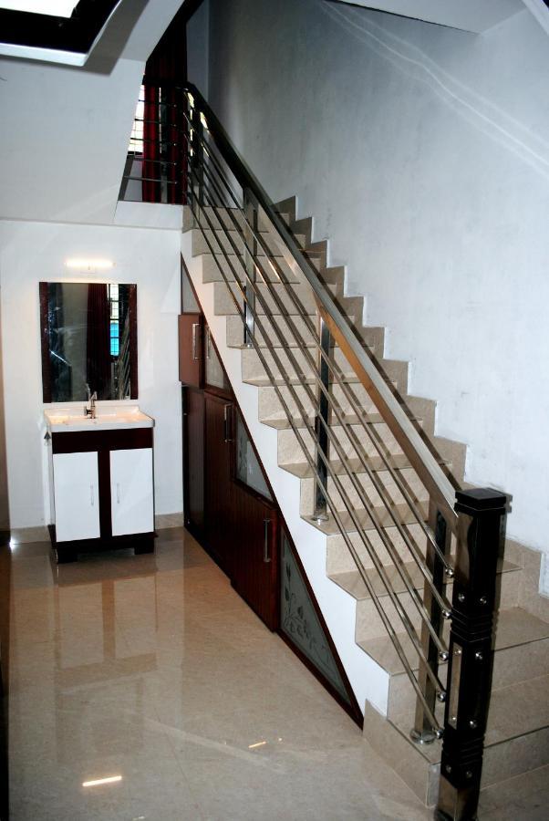 Nice Villa Irimbranallur المظهر الخارجي الصورة
