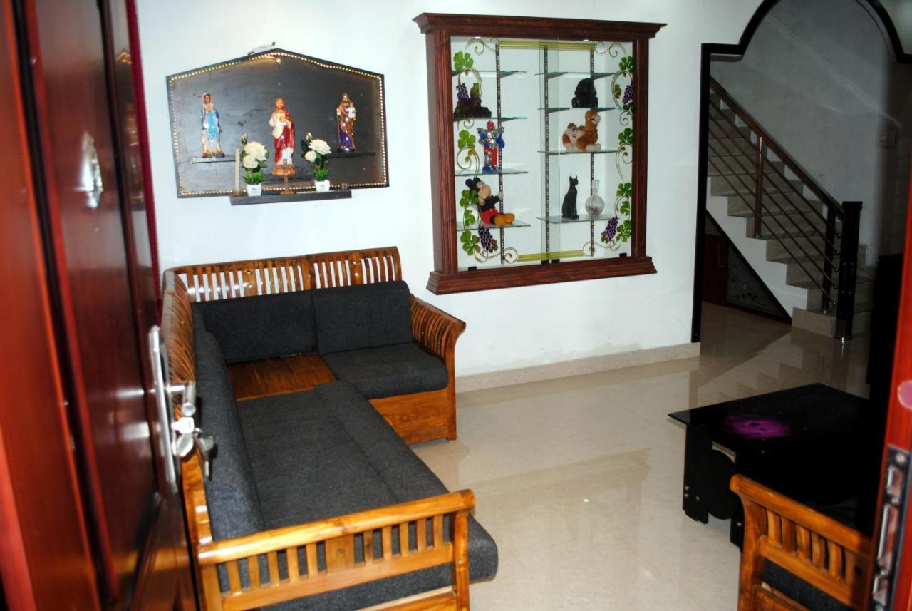 Nice Villa Irimbranallur المظهر الخارجي الصورة